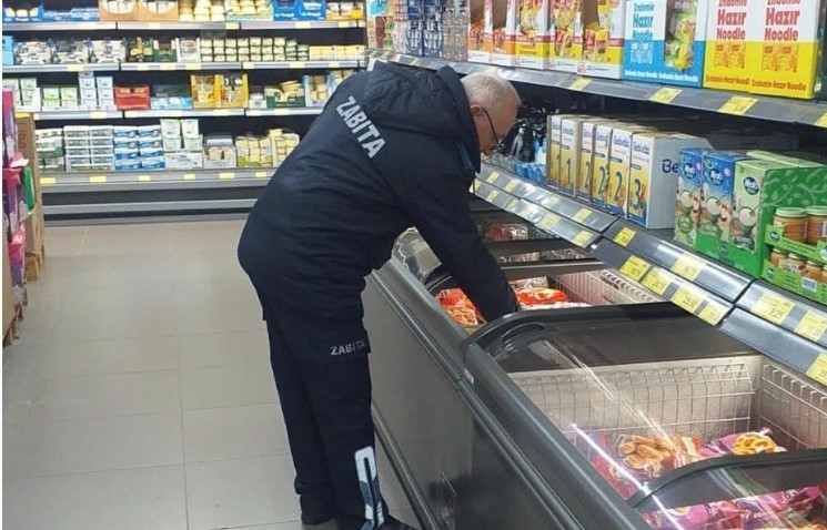 Zabıtadan fahiş fiyat ve stokçuluk denetimi