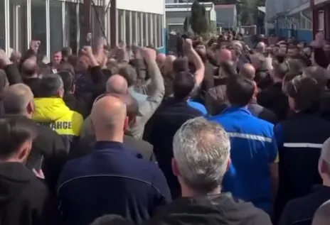 Zam teklifini beğenmeyen Goodyear işçileri eylem yaptı