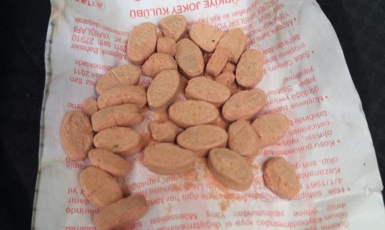 Zehir taciri yakalandı