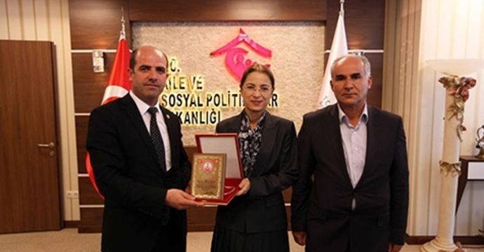 Ziya Sözen Davet Edilmeliydi